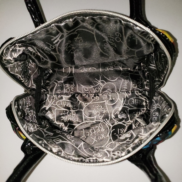 Betsy Johnson | Floral and Bow Print Mini Hand Purse 8 x 6.5 - Picture 8 of 8